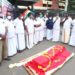 വ്യാപാരികളുടെ ആത്മഹത്യ പ്രതീകാത്മാകമായി “ശവമഞ്ച”ഘോഷ യാത്ര നടത്തി