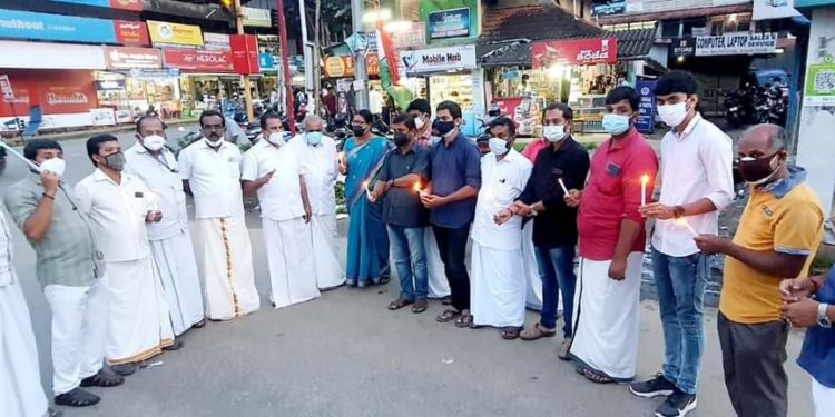 കോൺഗ്രസ് പ്രധിഷേധ ജ്വാല നടത്തി