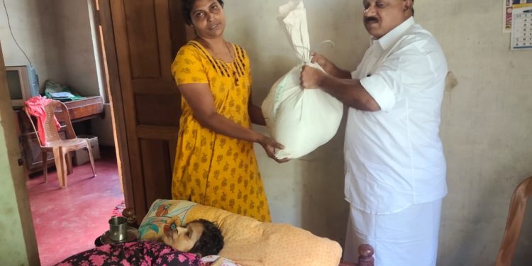 ഭക്ഷ്യ കിറ്റ് നൽകി