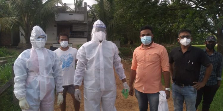 കോവിഡ് പോസിറ്റിവ് ആയ വ്യക്തിയുടെ വീട്ടിൽ മൃഗ സംരക്ഷണത്തിന് വെറ്റിനറി സർജൻ