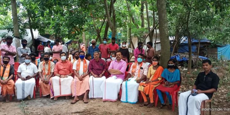 ബിജെപി യിൽ അംഗത്വമെടുത്തവർക്ക് സ്വീകരണം നൽകി