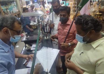 വ്യാപാരികൾക്കും ജീവിക്കണം: വെൽഫെയർ പാർട്ടി ജനകീയ ഒപ്പ് ശേഖരണം