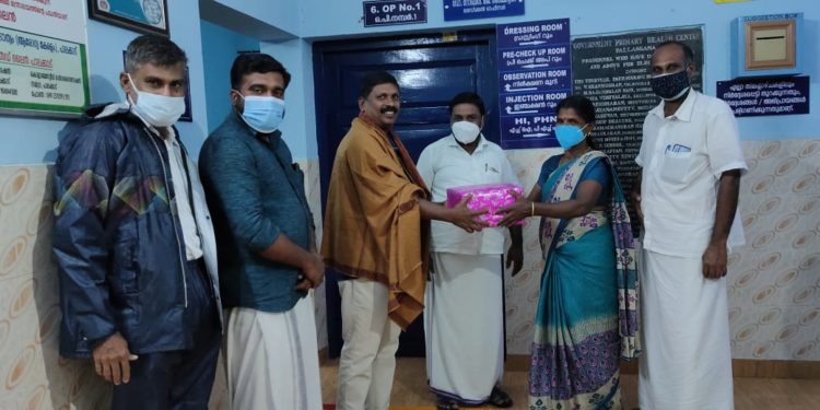 യാത്രയയപ്പ് നൽകി