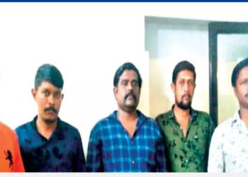 യു​വാ​വി​നെ ആ​ക്ര​മി​ച്ച സം​ഭ​വ​ത്തി​ൽ അ​ഞ്ചു​പേ​ർ അ​റ​സ്​​റ്റി​ൽ