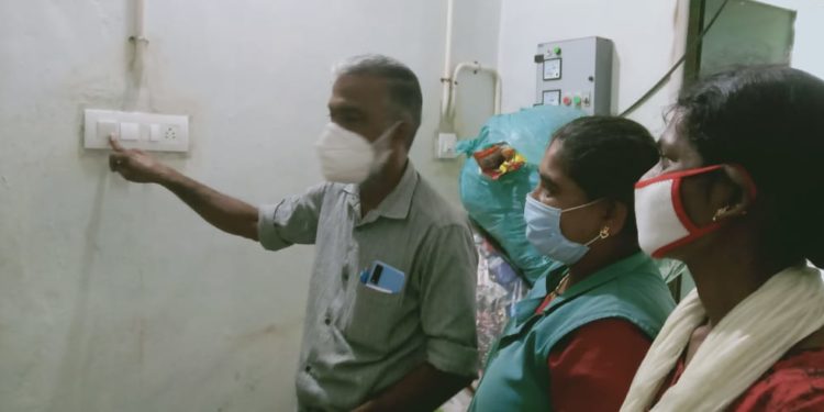 പല്ലാവൂരിലുള്ള MCF  സെൻ്റർ ൻ്റെ വൈദ്യുത കണക്ഷൻ  സ്വിച്ച് ഓൺ കർമ്മം നിർവ്വഹിച്ചു.