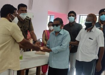 കാഴ്ച്ച പരിമിതരുടെ തൊഴിൽ താമസ കേന്ദ്രത്തിൽ ഭക്ഷണം നൽകി