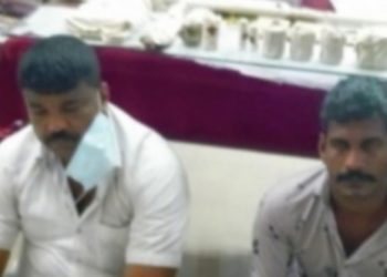നെല്ലിയാമ്പതിയി ൽ മ്ലാവിനെ  പിടികൂടിയ രണ്ടുപേർ അറസ്റ്റിൽ