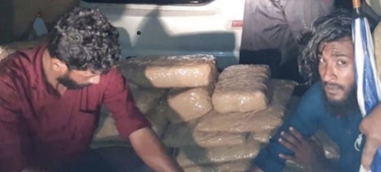 ആലത്തൂരില്‍ കാറിൽ നിന്ന്  145 കിലോ കഞ്ചാവ് പിടികൂടി