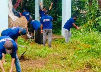 ചെളിഅടഞ്ഞ് കെട്ടിക്കിടന്ന വാട്ടർ ടാങ്ക്  ടീം വെൽഫെയർ വളണ്ടിയർമാർ ശുദ്ധീകരിച്ചു.  