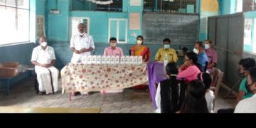 സ്മാർട്ട് ഫോൺ വിതരണം ചെയ്തു.