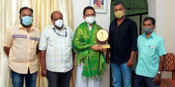 കെ പി മോഹനൻ എംഎൽഎയെ ആദരിച്ചു