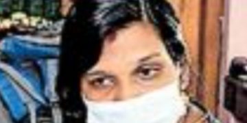 ധോണിയിൽ സ്ത്രീയെ പുറത്താക്കിയ സംഭവം: സൗകര്യങ്ങൾ ഭർത്താവ് ഒരുക്കണമെന്ന് കോടതി