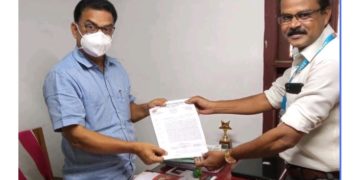 കേരള പത്ര പ്രവർത്തക അസോസിയേഷൻ നിവേദനം നൽകി