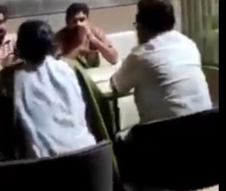 ഹോട്ടലിനുള്ളില്‍ ഭക്ഷണം :ലോക്ക് ഡൗണ്‍ നിര്‍ദേശങ്ങള്‍ ലംഘിച്ച് രമ്യ ഹരിദാസും ബല്‍റാമും