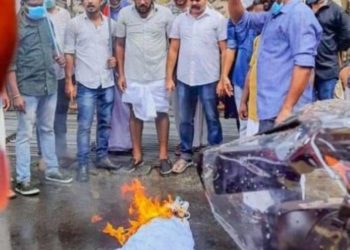 നിയമസഭ കൈയാങ്കളി – മന്ത്രി ശിവൻകുട്ടി രാജിവെക്കണം : യൂത്ത് കോൺഗ്രസ്  കലക്ടറേറ്റ് മാർച്ച് നടത്തി