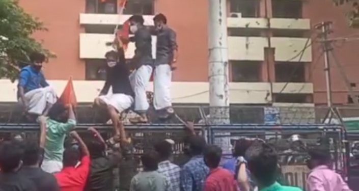 ABVP  കളക്ടറേറ്റിലേക്ക് നടത്തിയ മാർച്ചിൽ സംഘർഷം