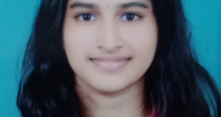 ഹയസെക്കൻഡറി പരീക്ഷയിൽ മുഴുവൻ മാർക്കും നേടി കഞ്ചിക്കോട് അസ്സീസി  സ്കൂളിലെ സ്നേഹ സതീഷ്.