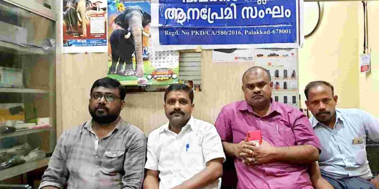 ലോക ഗജ ദിനം :   ജില്ലാ ആനപ്രേമി സംഘം   വെബിനാർ സംഘടിപ്പിച്ചു