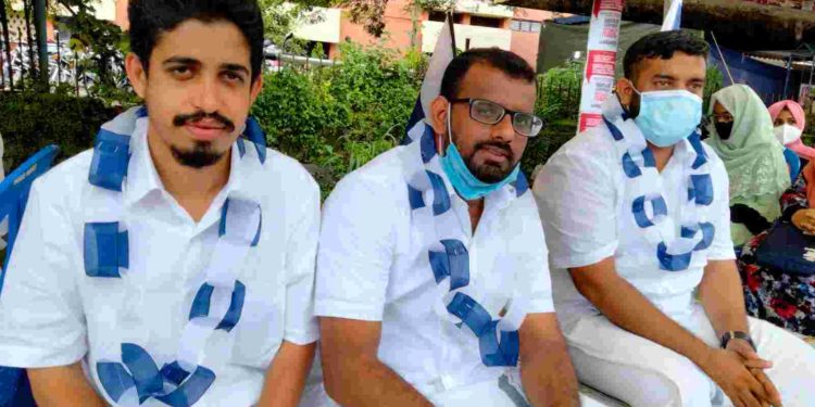 സീറ്റ്‌ അപര്യാപ്തത: വിവേചനങ്ങൾക്കെതിരെ ഫ്രറ്റേണിറ്റിയുടെ രാപ്പകൽ സമരം ആരംഭിച്ചു