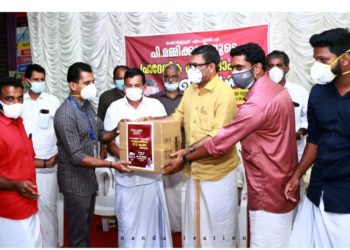 കൃഷ്ണപിള്ള ദിനത്തിൽ ആശുപത്രിയിലേക്ക് ഇസിജി മെഷീൻ നൽകി