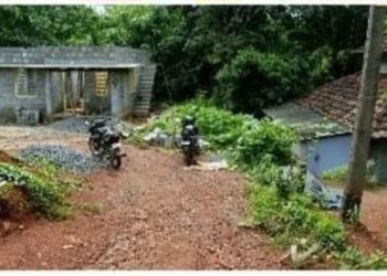 സര്‍ക്കാ‍‍ർ ഫണ്ട് ഉപയോഗിച്ച് വാങ്ങിയ ഭൂമിക്ക് ഈടാക്കിയത് അമിത വില