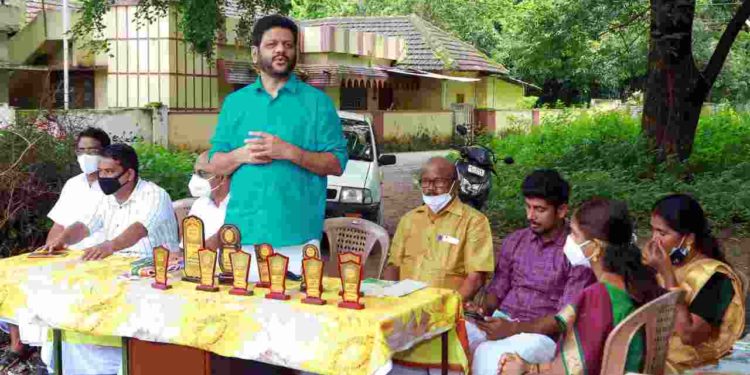 യൂത്ത് കോൺഗ്രസ്‌  പൂക്കള മത്സരം നടത്തി