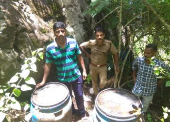 അട്ടപ്പാടി മലനിരകളിൽ എക്‌സൈസ് റെയ്ഡ്, 1054 ലിറ്റർ വാഷ് കണ്ടെത്തി