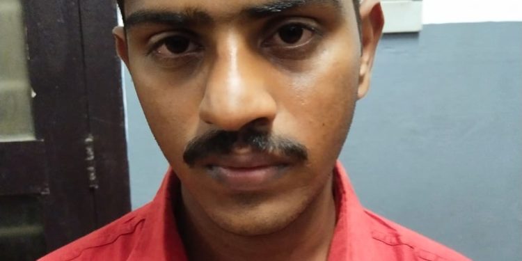 മൃഗാശുപത്രിയിൽ നിന്നും ടാബ് മോഷ്ടിച്ച പ്രതിയെ  പിടികൂടി