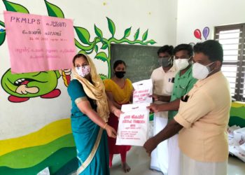 ബിരിയാണി ഫെസ്റ്റ് നടത്തി :  വിദ്യാർത്ഥികൾക്ക് പഠനോപകരണങ്ങൾ നല്കി DYFI