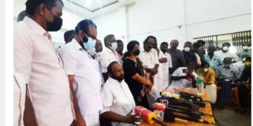 എ.വി. ഗോപിനാഥ് കോൺഗ്രസ് വിട്ടു; ഒരു പാർട്ടിയിലേക്കും പോകുന്നില്ലെന്ന്