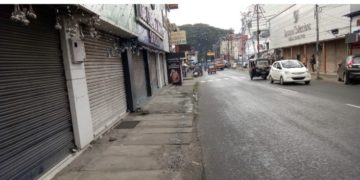 സംസ്ഥാനത്ത് ഞായറാഴ്ച മാത്രം ലോക്ക്ഡൗൺ; കടകൾ എല്ലാ ദിവസവും തുറക്കും