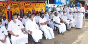 വിദ്യാഭ്യമന്ത്രി രാജിവെക്കണം :യൂഡിഎഫ് മലമ്പുഴ നിയോജകമണ്ഡലം  പ്രതിക്ഷേധ ധര്‍ണ്ണ.