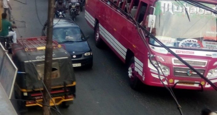 വടക്കഞ്ചേരി-പൊള്ളാച്ചി ദേശീയ പാത ആശങ്ക പരിഹരിക്കണമെന്നു വ്യാപാരികൾ ﻿