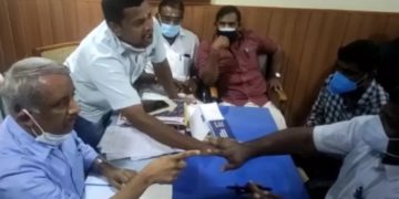ടോക്കണ്‍ വിതരണം ബിജെപി ഓഫീസില്‍’;  നഗരസഭ വൈസ് ചെയർമാനെ തടഞ്ഞുവെച്ച് ഡിവെെഎഫ്ഐ