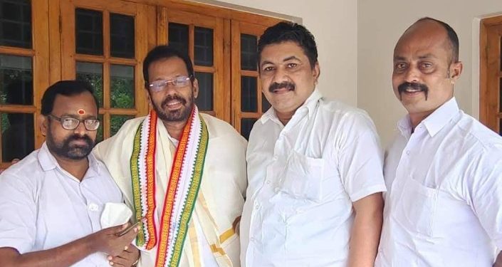 എ തങ്കപ്പനെ കേരള സ്റ്റേറ്റ് മോട്ടോർ വർക്കേഴ്‌സ് യൂണിയൻ (INTUC ) പൊന്നാട അണിയിച്ചു