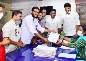 സർ’ ‘മാഡം’ വിളികൾ  ഉപേക്ഷിക്കണം: നിവേദനം നല്കി