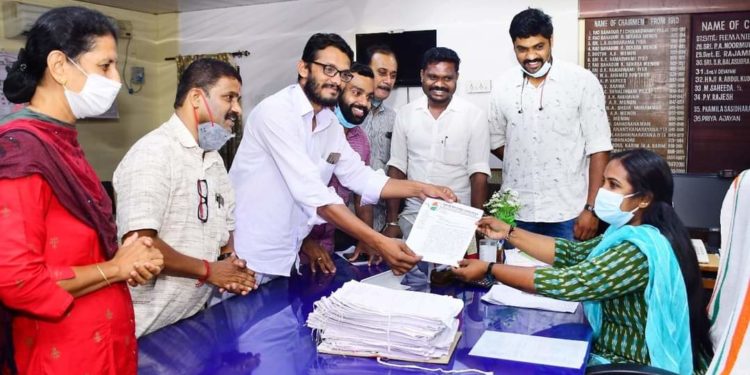 സർ’ ‘മാഡം’ വിളികൾ  ഉപേക്ഷിക്കണം: നിവേദനം നല്കി