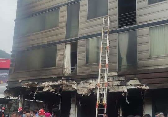 മണ്ണാര്‍ക്കാട് തീപിടുത്ത തര്‍ക്കം ആളിക്കത്തുന്നു