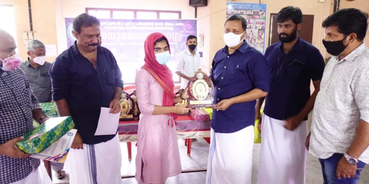 SSLC പരീക്ഷയിൽ ഉന്നത വിജയം കരസ്തമാക്കിയ കുട്ടികളെ ആദരിച്ചു