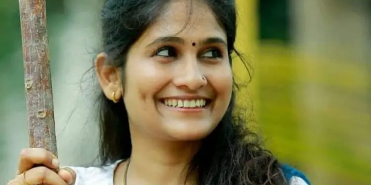 ഗൈഡ്  പീഡിപ്പിച്ചു; ഗവേഷണ വിദ്യാർത്ഥിനി   ജീവനൊടുക്കി.