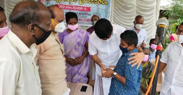 വീണ്ടും സമരത്തിനൊരുങ്ങി വാളയാര്‍ പെണ്‍കുട്ടികളുടെ അമ്മ.