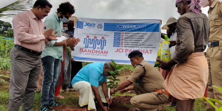 ജില്ല ജയിലിൽ മാർക്കേസിൻ്റെ പേര തോട്ടം ഉദ്ഘാടനം ചെയ്തു.