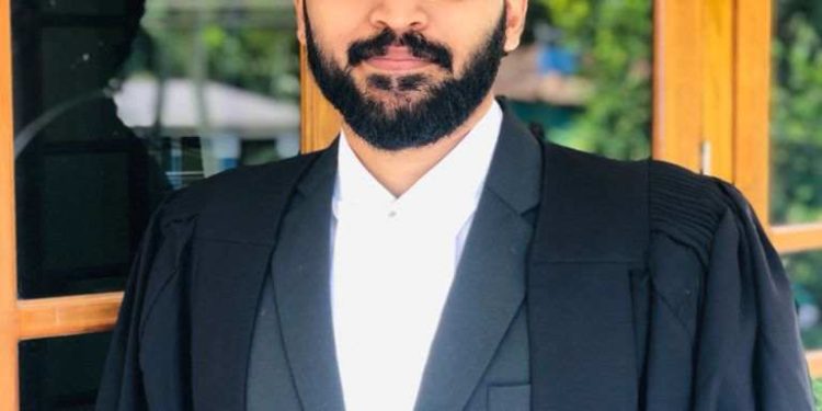 അഭിഭാഷക ഗൗണണിഞ്ഞു അബൂബക്കർ സിദ്ദീഖ്; ആഹ്ലാദത്തോടെ കുളപ്പട നിവാസികൾ