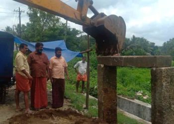 പൊതുമരാമത്ത് വകുപ്പ് പിഴുതു മാറ്റിയ ‘അത്താണി’ ( ചുമട് താങ്ങി ) പുനസ്ഥാപിച്ചു