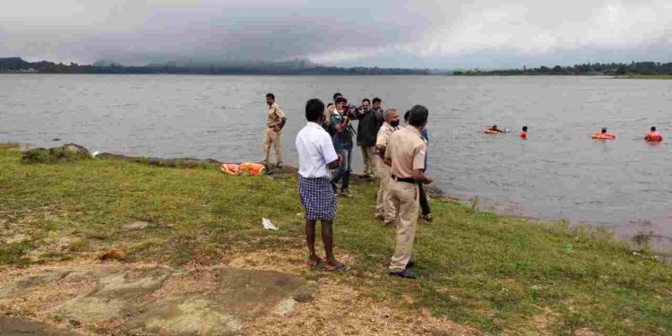 വാളയാർ ഡാമിൽ കാണാതായ വിദ്യാർഥികളിൽ ഒരാളുടെ മൃതദേഹം കണ്ടെത്തി