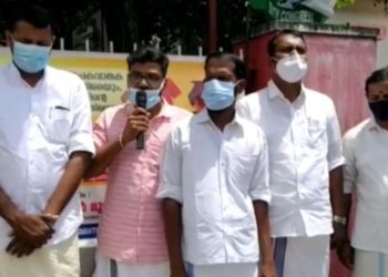 പാചക വാതക വില വർദ്ധനവിനെതിരെ യൂത്ത് കോൺഗ്രസ്സ്  അടുപ്പു കൂട്ടി സമരം നടത്തി .