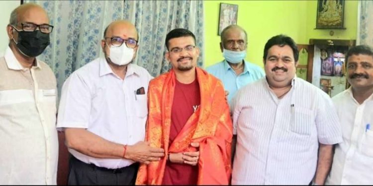 സിവിൽ സർവീസസ് റാങ്ക് ജേതാവിനെ അനുമോദിച്ചു