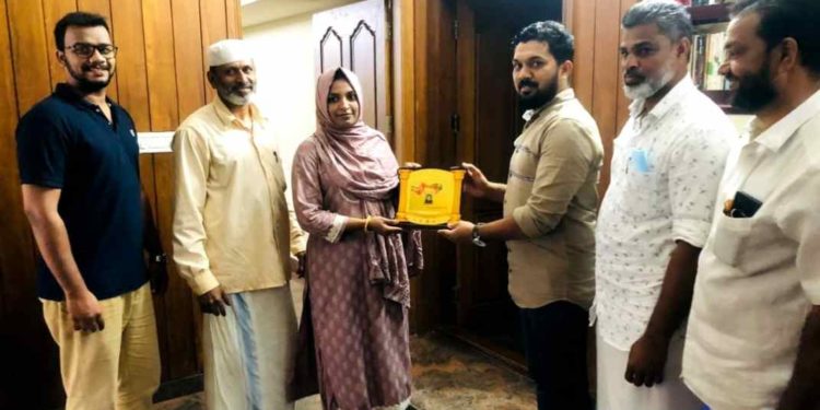 ഡോക്ടർക്ക് പോപുലർ ഫ്രണ്ടിന്റെ ആദരം.