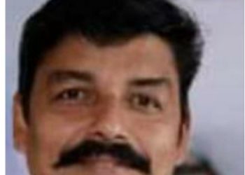 കാറപകടത്തിൽ ഒരാൾ മരിച്ചു.മൂന്നു പേർക്ക് പരിക്കേറ്റു