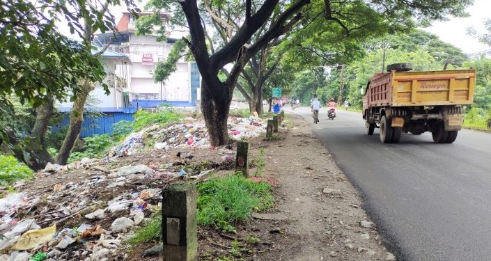 മാലിന്യക്കൂമ്പാരമായി ഒലവക്കോട്